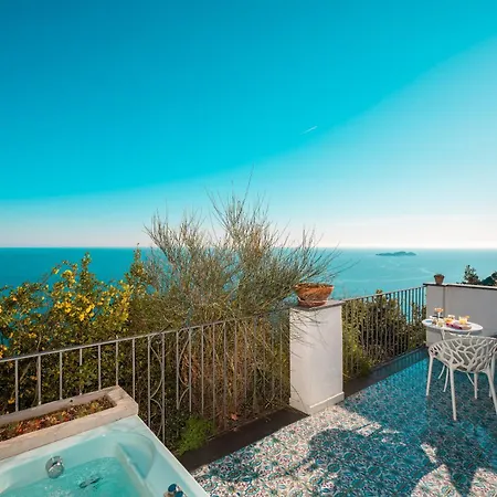 푼타 델 솔 포지타노