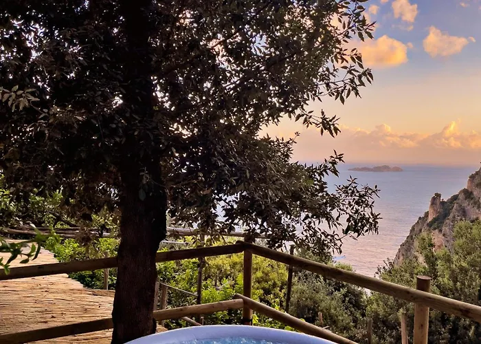 Punta Del Sole * بوسيتانو